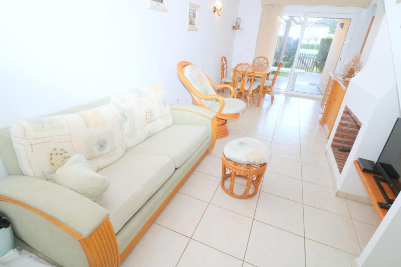 Port Estrella 24 Villa Roses Ngoại thất bức ảnh